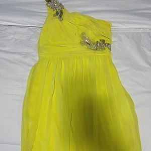 Long yellow dress